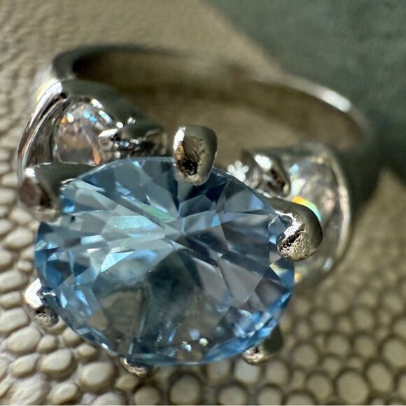 Statement Silver Tone Ring Large Blue Stone Round Cut Side Accents Size 9 - Picture 10 of 17